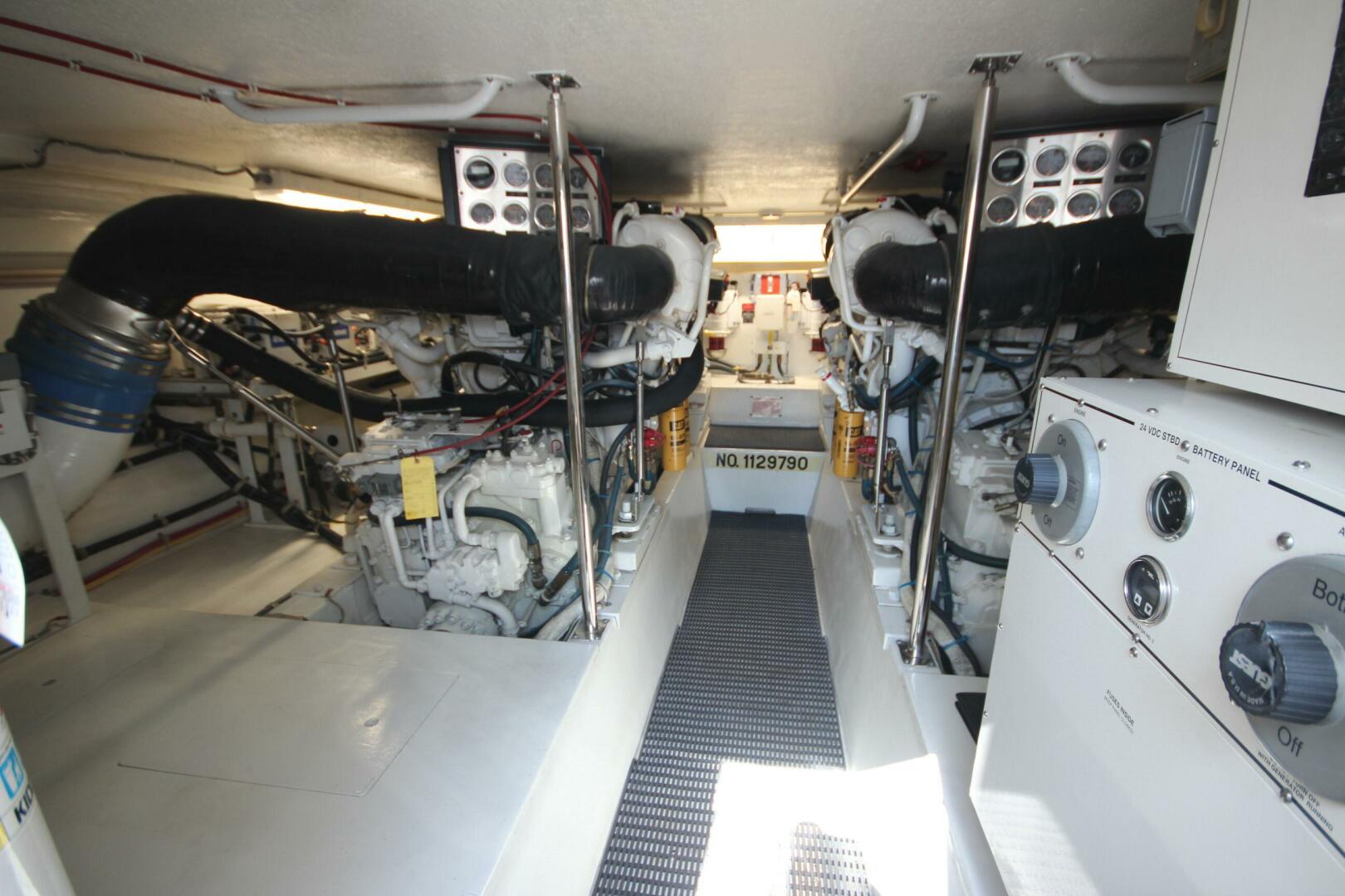 Slide: The Image of Hatteras 60 Convertible 2000 - 5422659