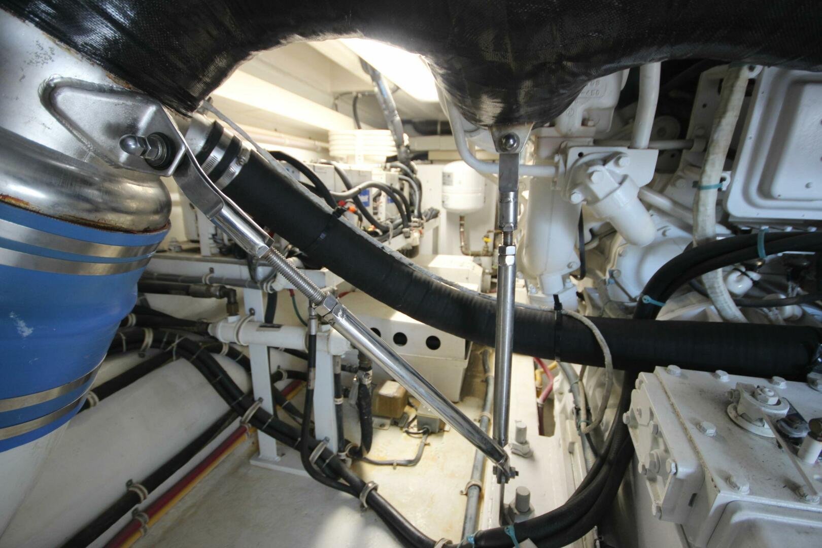 Slide: The Image of Hatteras 60 Convertible 2000 - 5422674