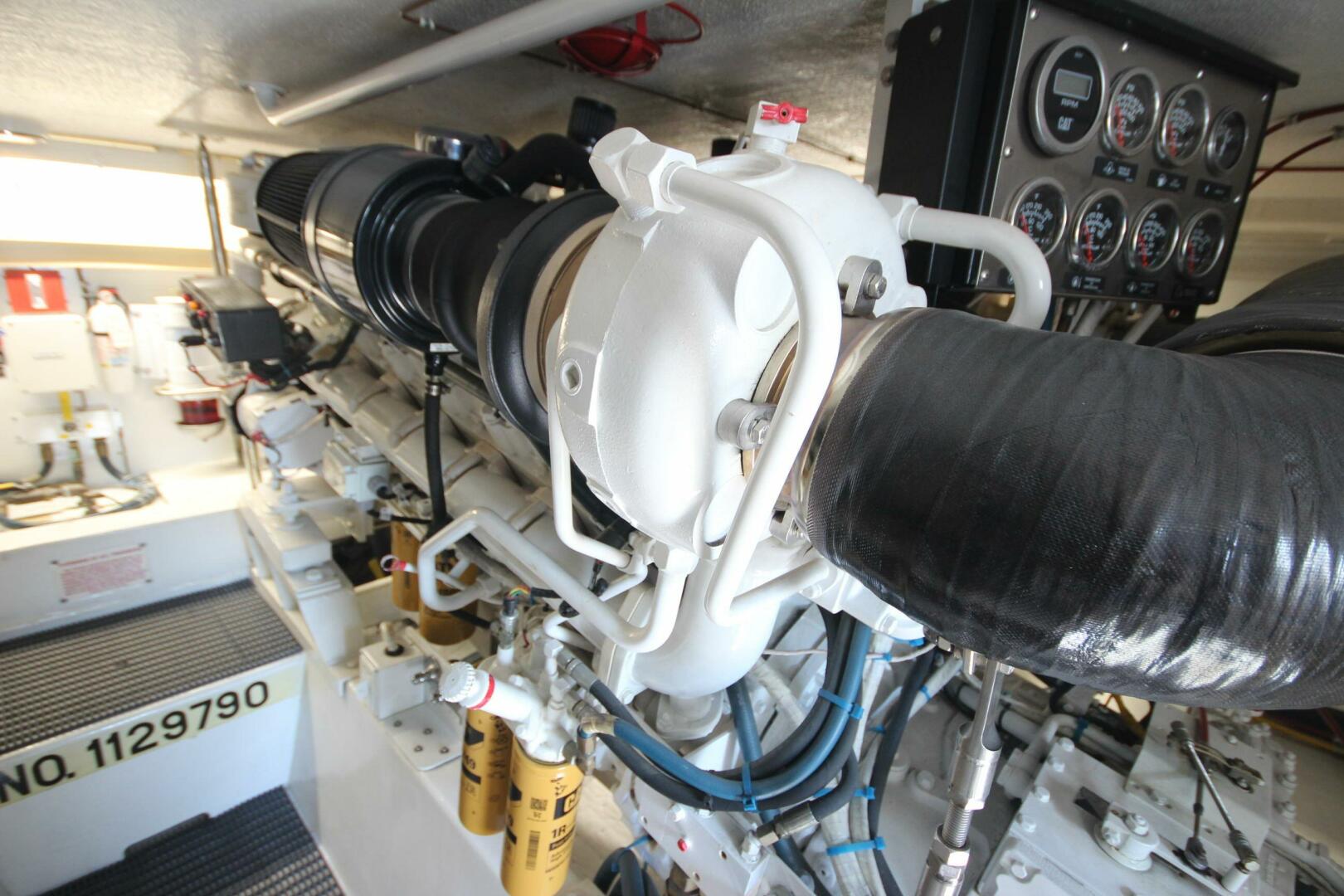 Slide: The Image of Hatteras 60 Convertible 2000 - 5422676