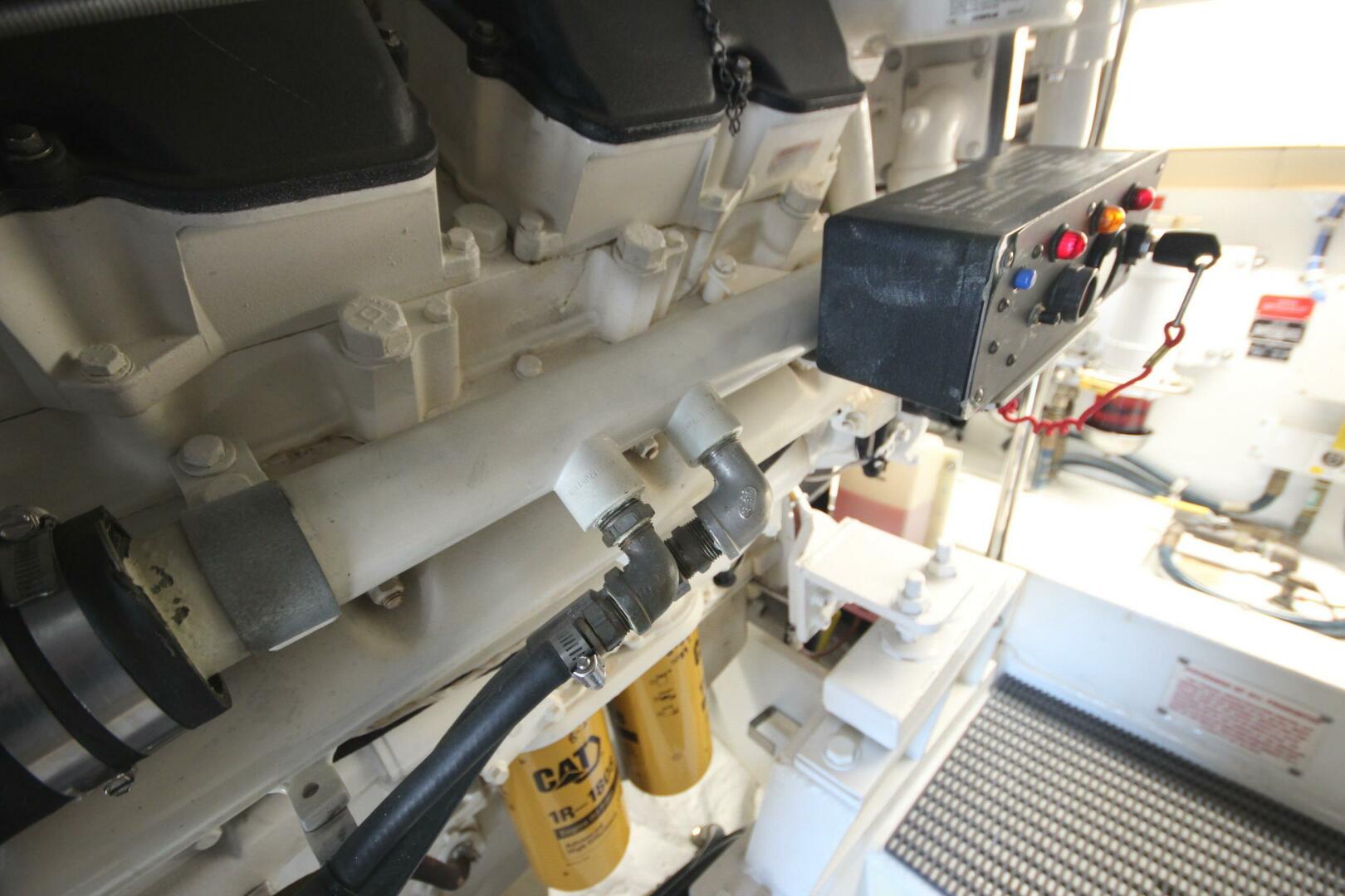 Slide: The Image of Hatteras 60 Convertible 2000 - 5422679