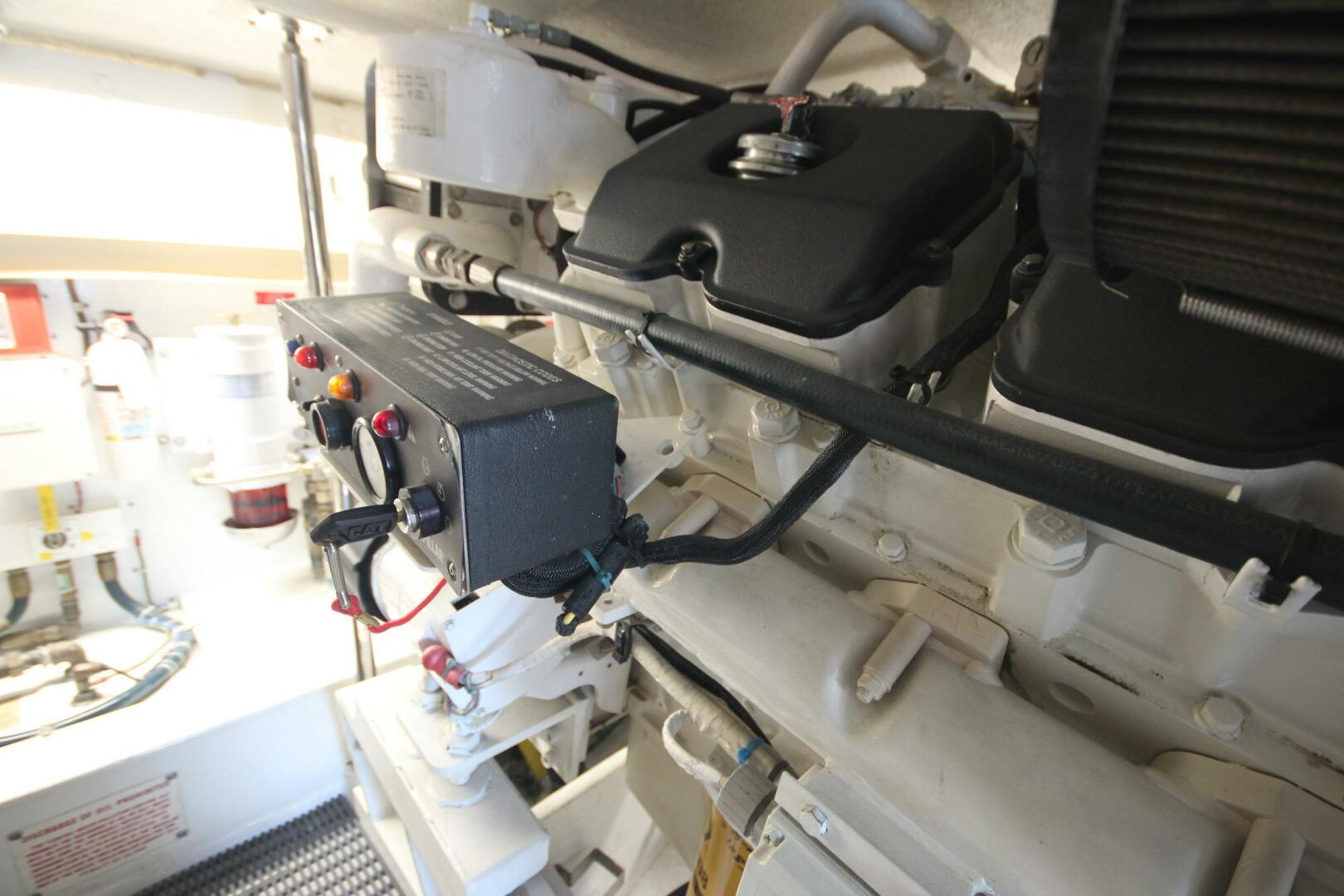 Slide: The Image of Hatteras 60 Convertible 2000 - 5422680