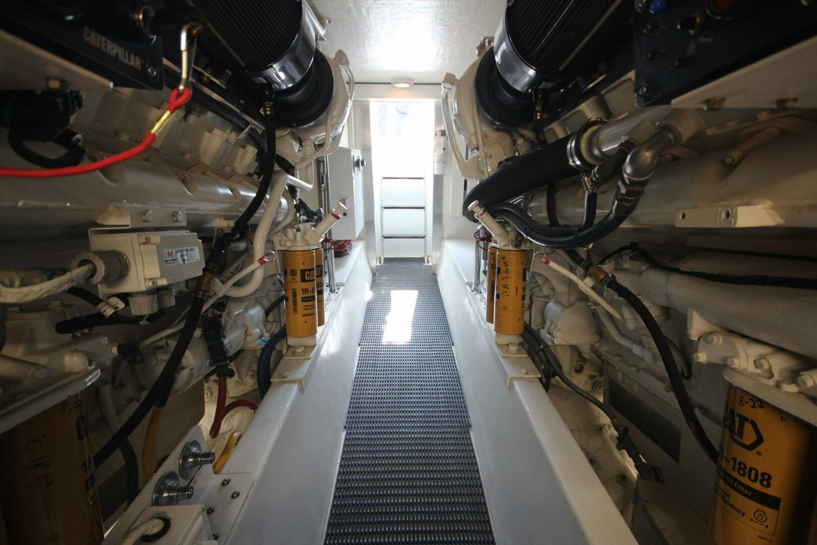 Slide: The Image of Hatteras 60 Convertible 2000 - 5422688