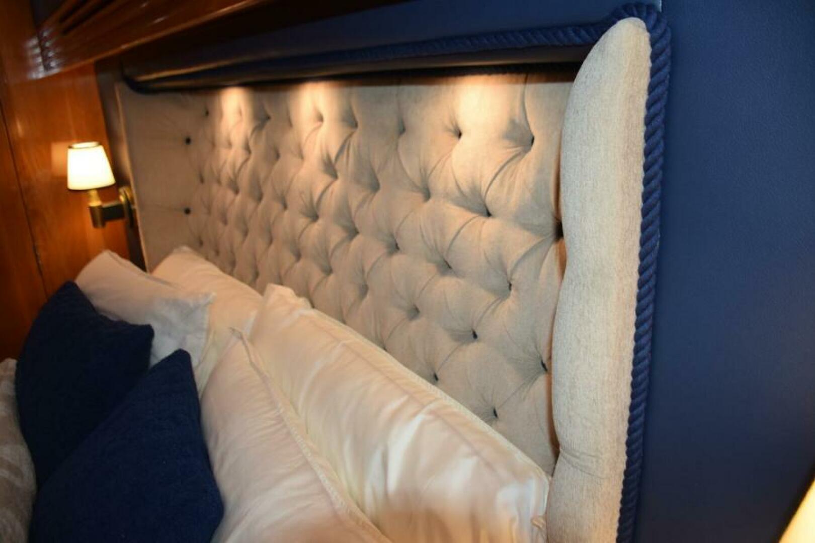 Slide: The Image of Custom Built Headboard - 5133526