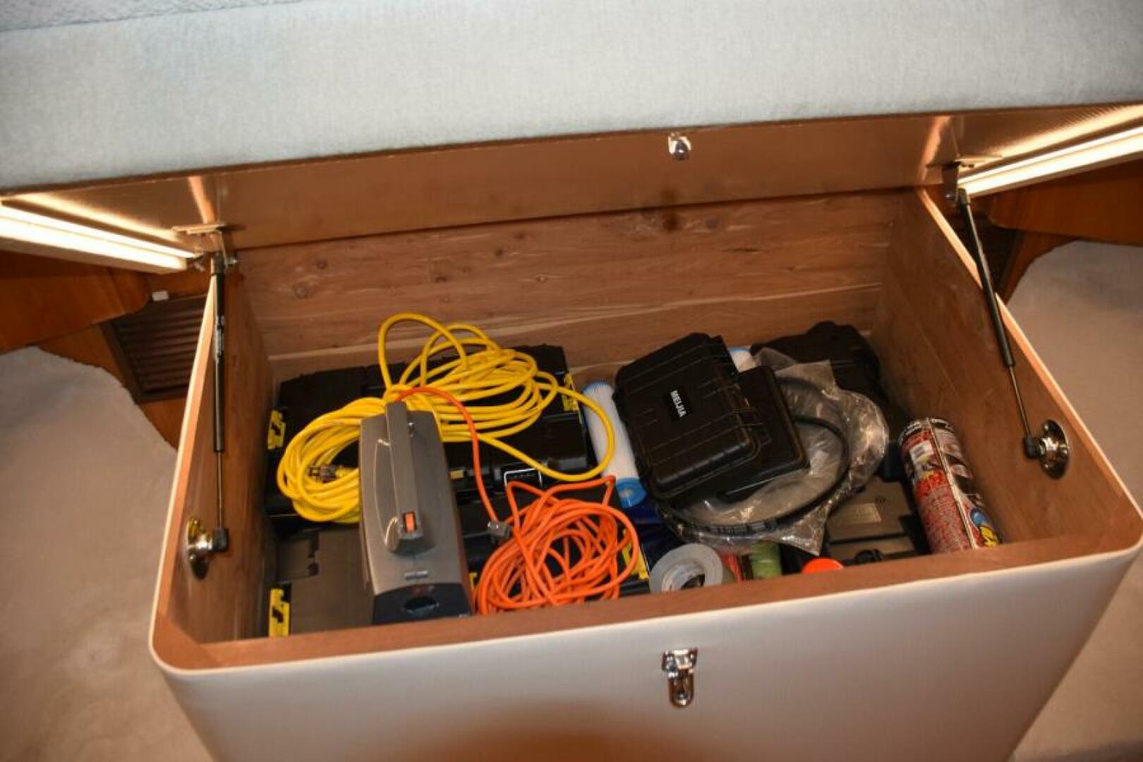 Slide: The Image of VIP Underberth Storage   - 5133538