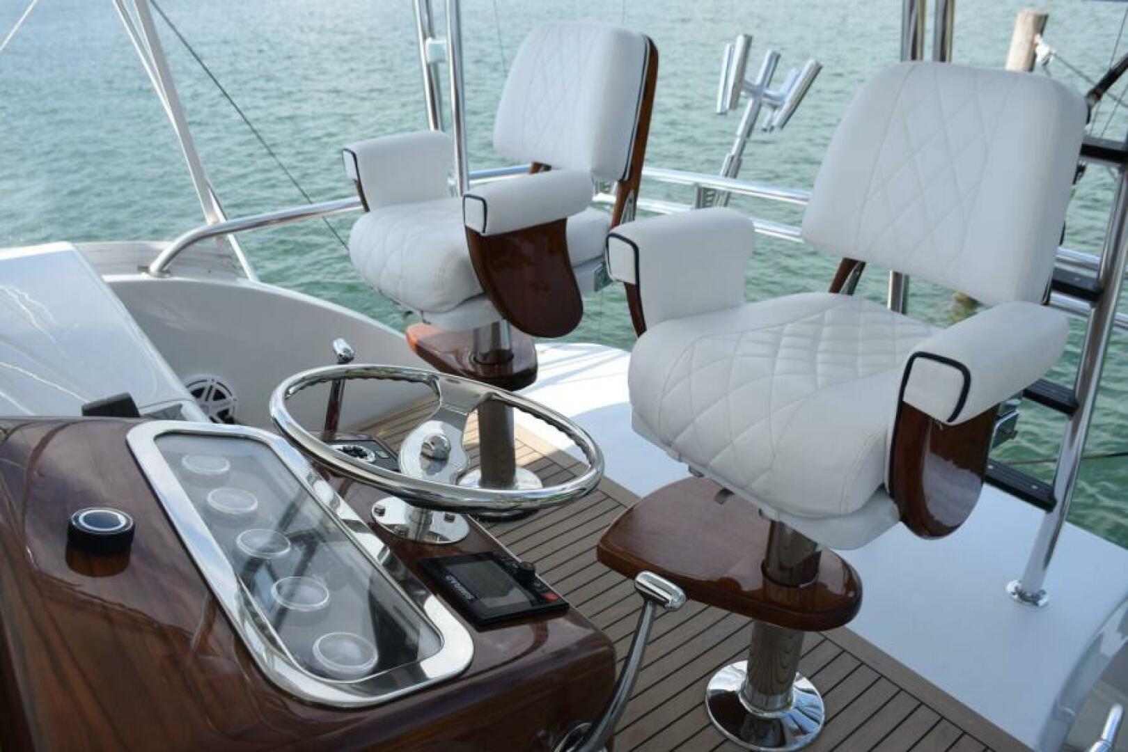 Slide: The Image of Helm Chairs - 5133552