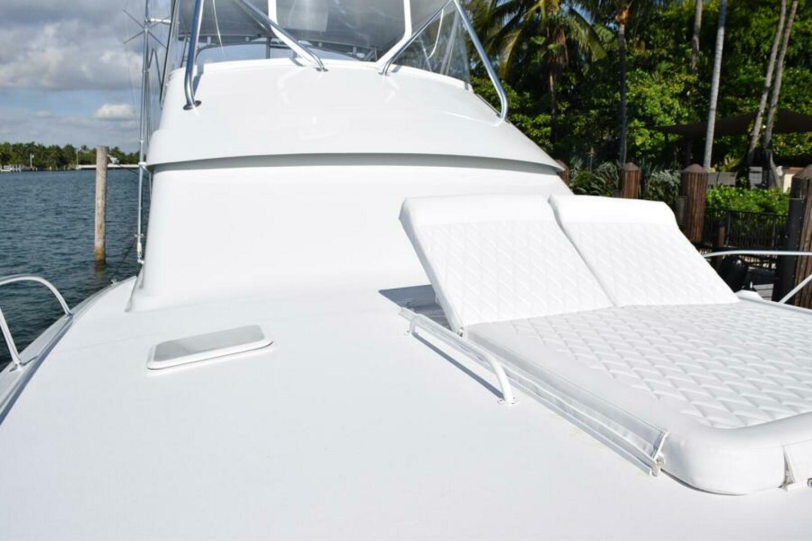 Slide: The Image of Bow Chaise Loungers   - 5133569