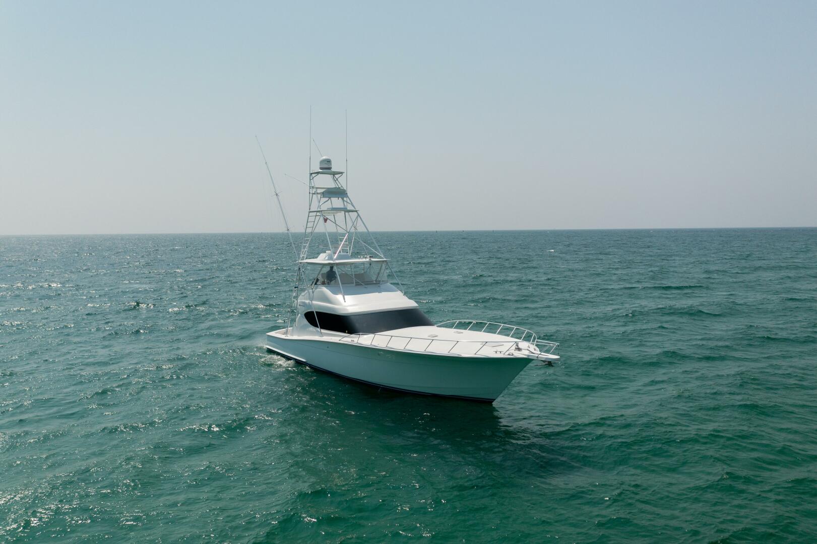 Slide: The Image of 2008 Hatteras 60 Convertible  STBD Bow - 4614987