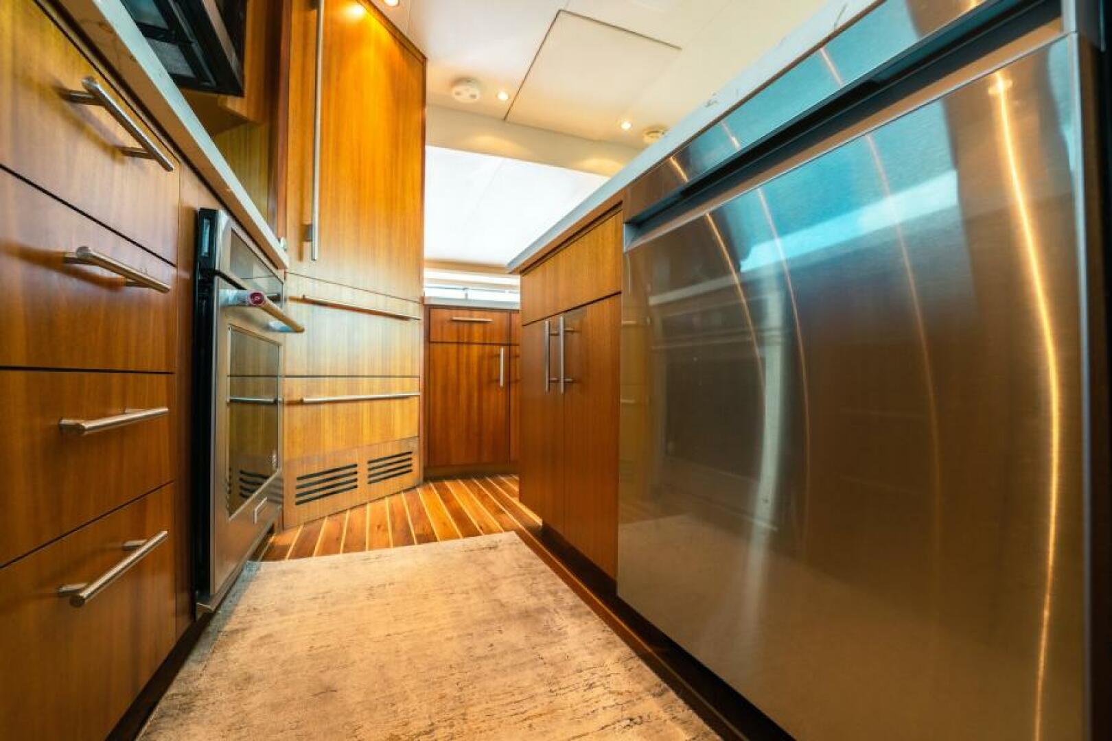 Slide: The Image of 2009 Hatteras 60 Motor Yacht Little Wave - 4623428