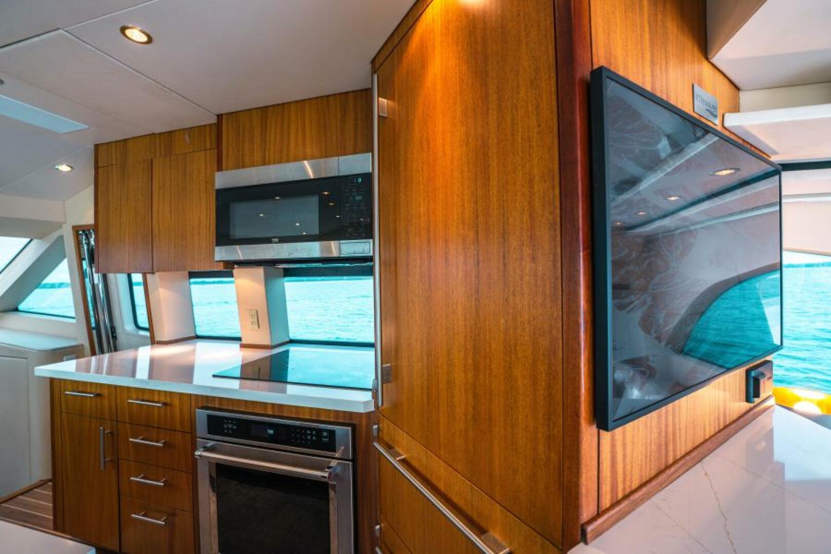 Slide: The Image of 2009 Hatteras 60 Motor Yacht Little Wave - 4623431