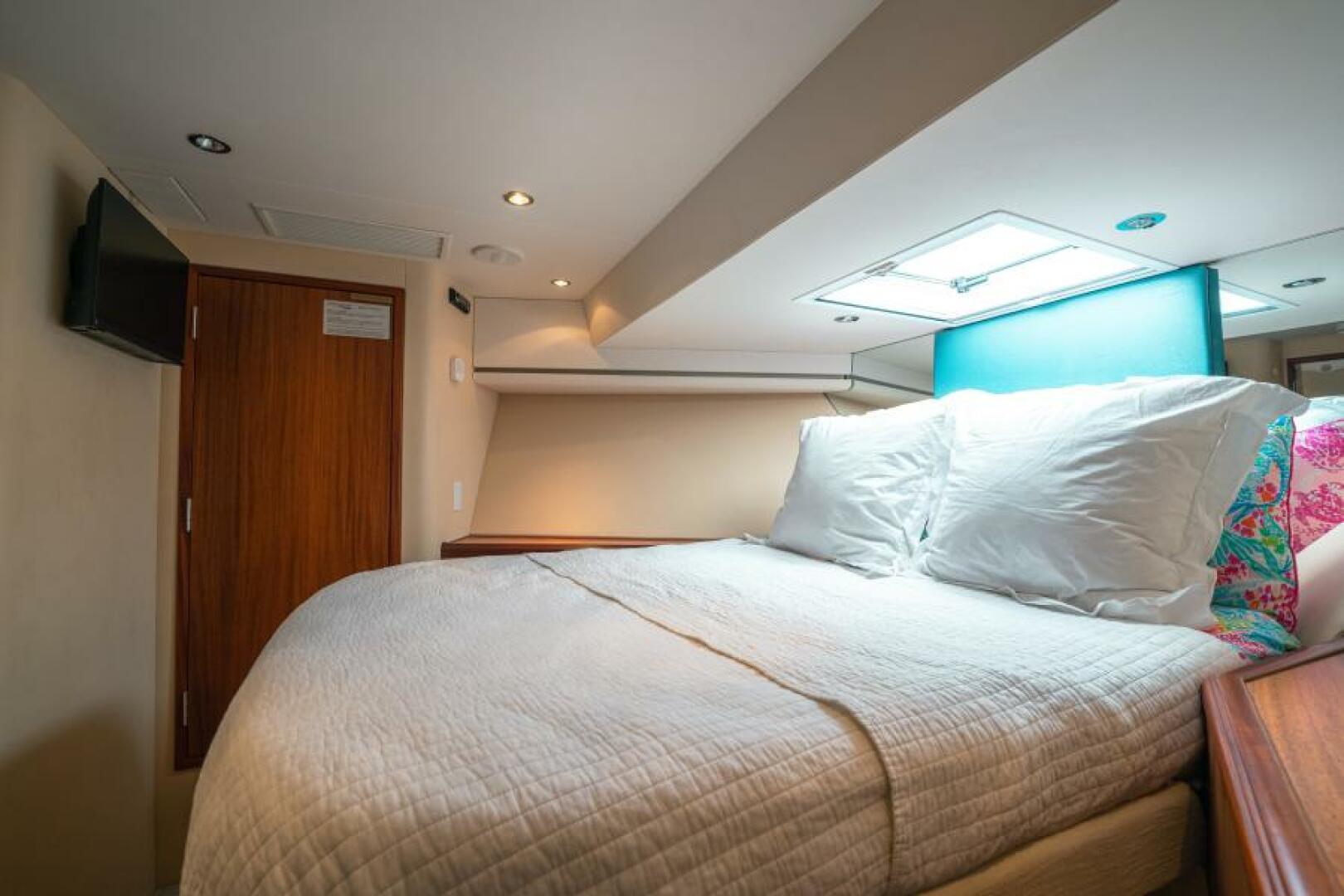 Slide: The Image of 2009 Hatteras 60 Motor Yacht Little Wave - 4623456
