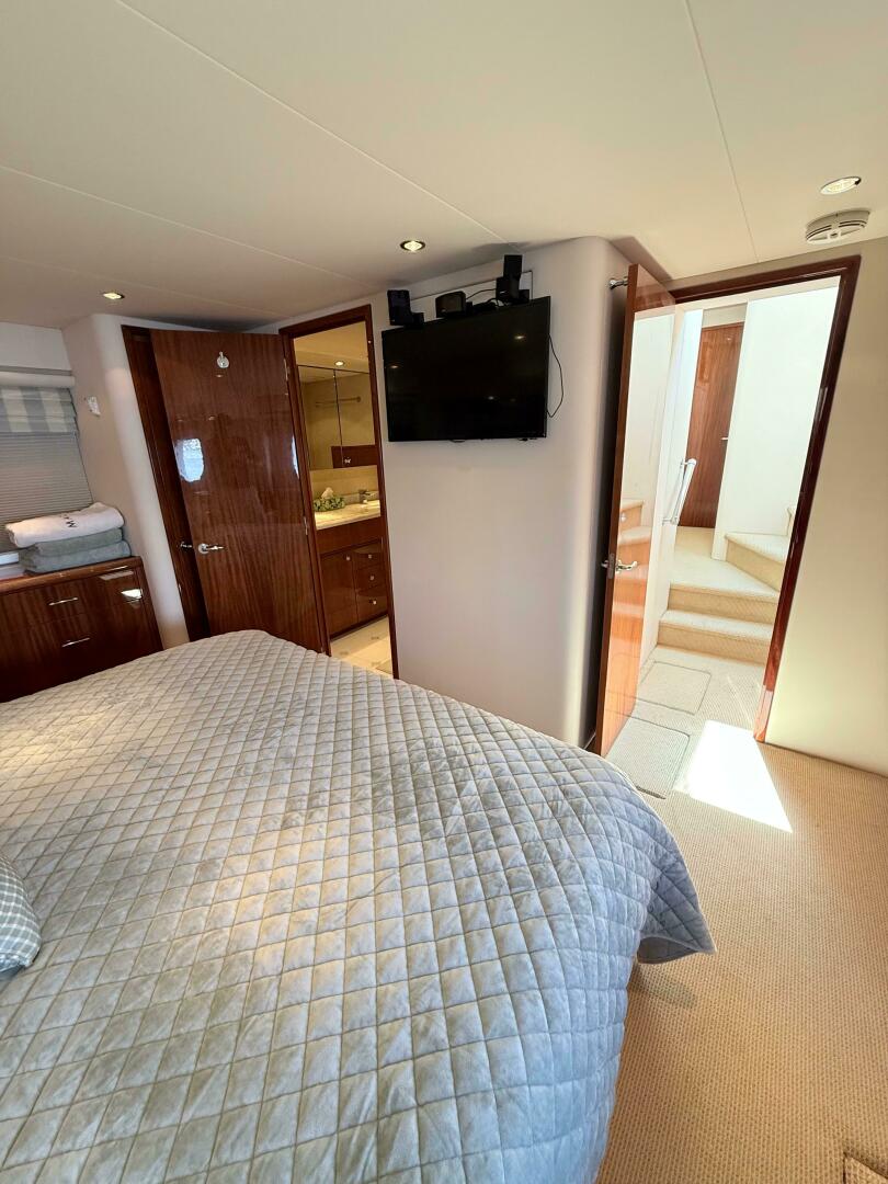 Slide: The Image of Hatteras 60 Motor Yacht 2009 - 5444922