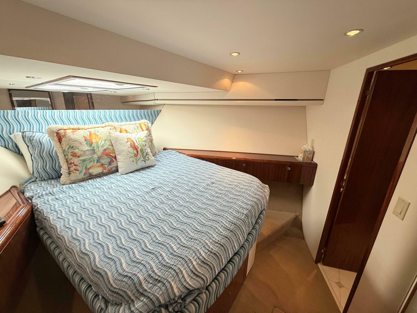 Slide: The Image of Hatteras 60 Motor Yacht 2009 - 5444928