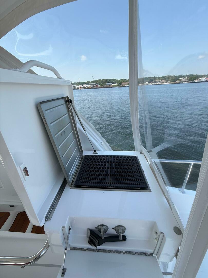 Slide: The Image of Hatteras 60 Motor Yacht 2009 - 5444939