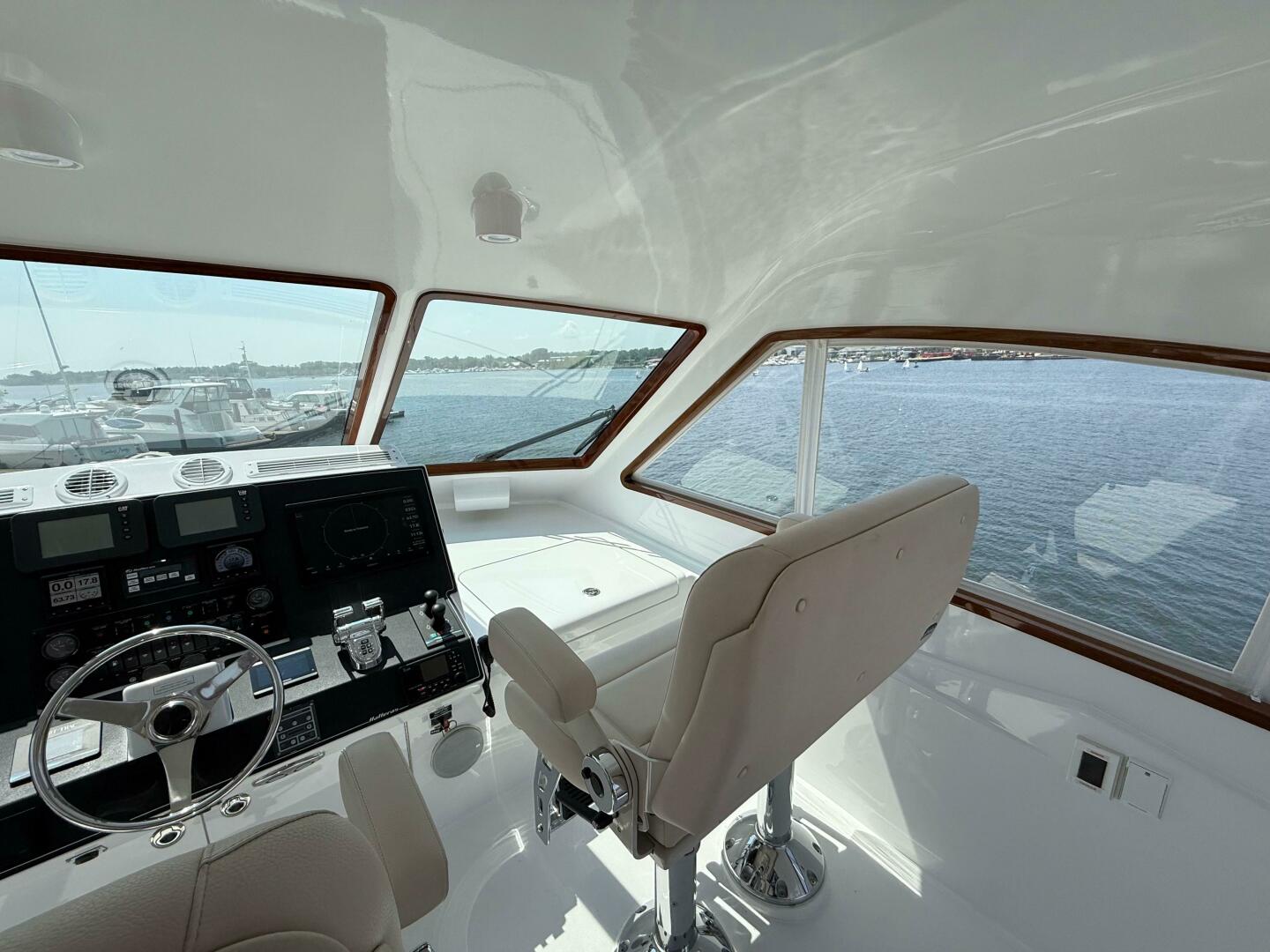 Slide: The Image of Hatteras 60 Motor Yacht 2009 - 5444943