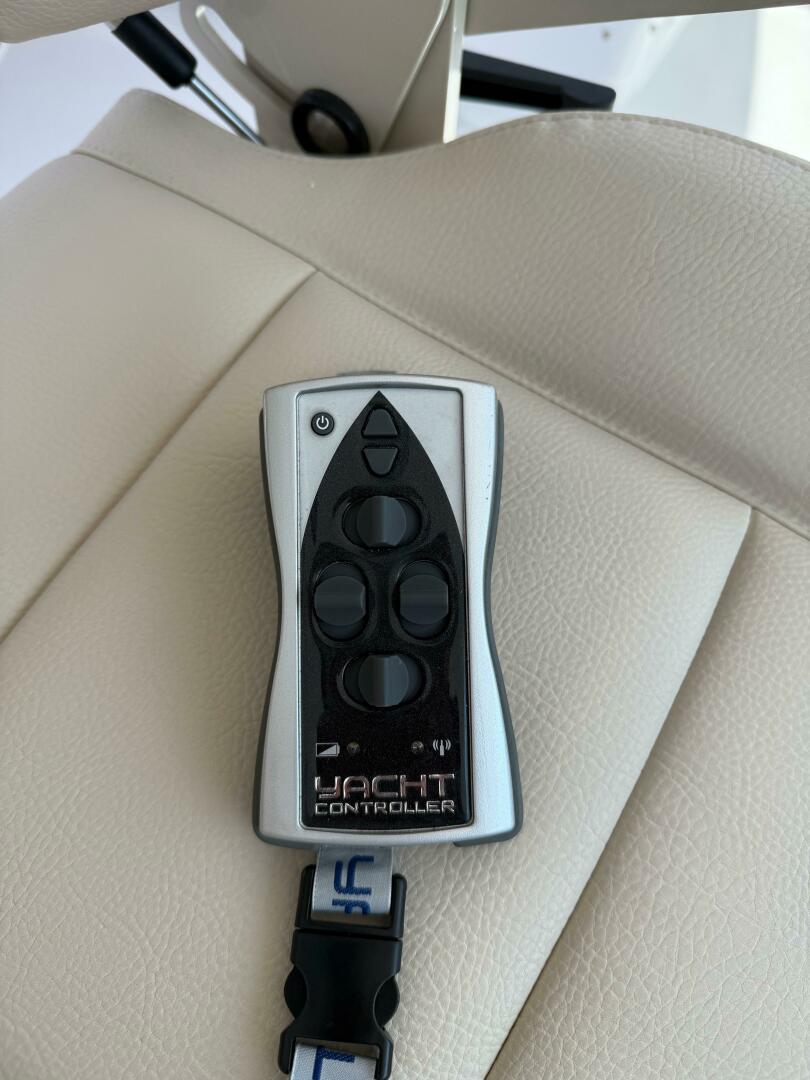 Slide: The Image of Hatteras 60 Motor Yacht 2009 - 5444947