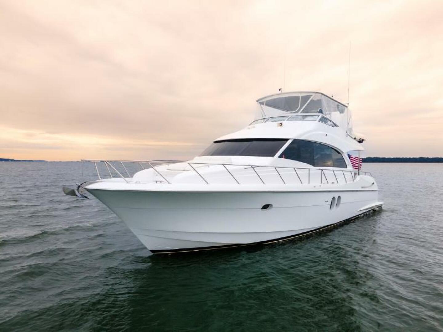 Slide: The Image of 2009 Hatteras 60 Motor Yacht Little Wave - 4623493