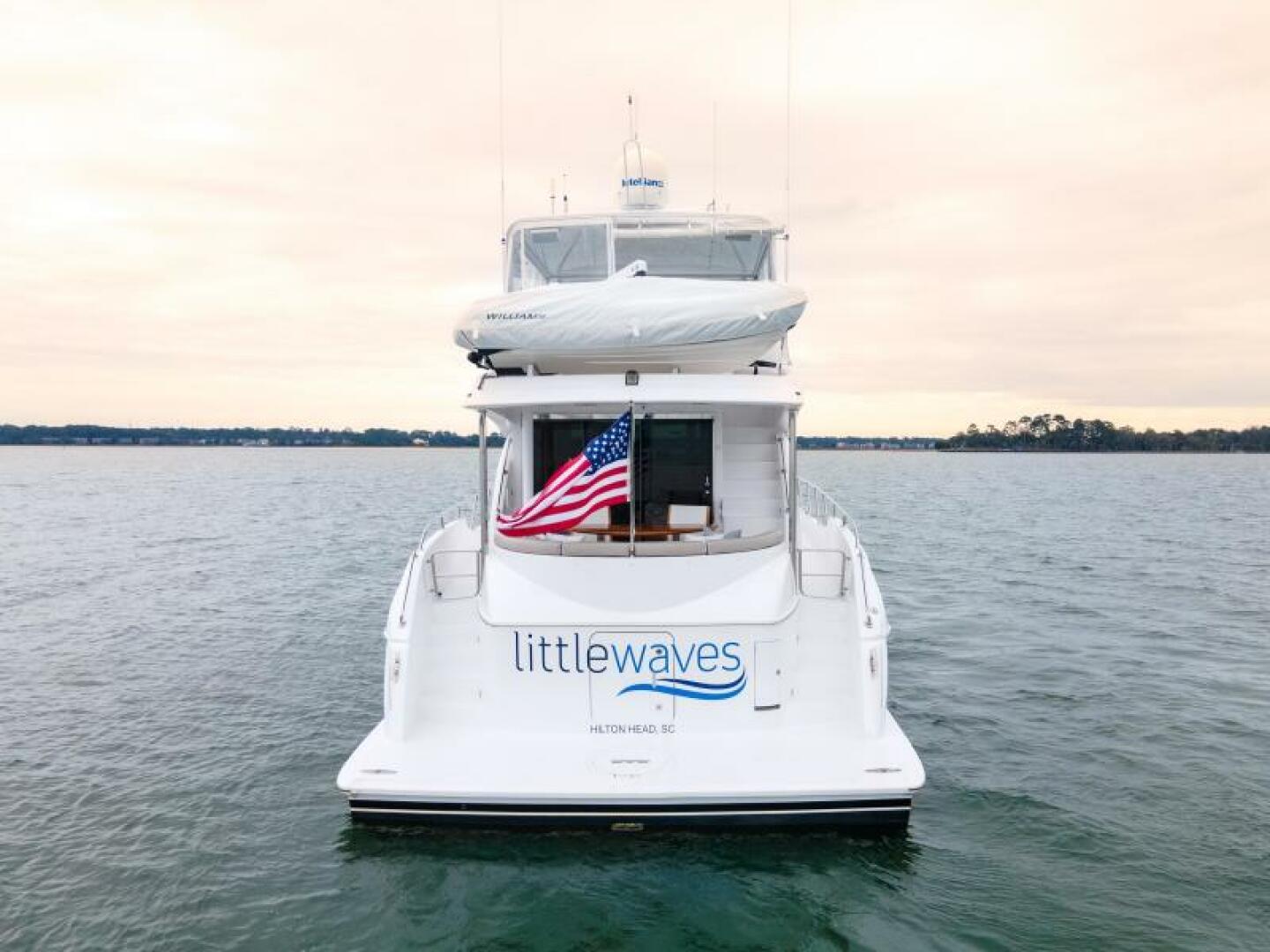 Slide: The Image of 2009 Hatteras 60 Motor Yacht Little Wave - 4623497