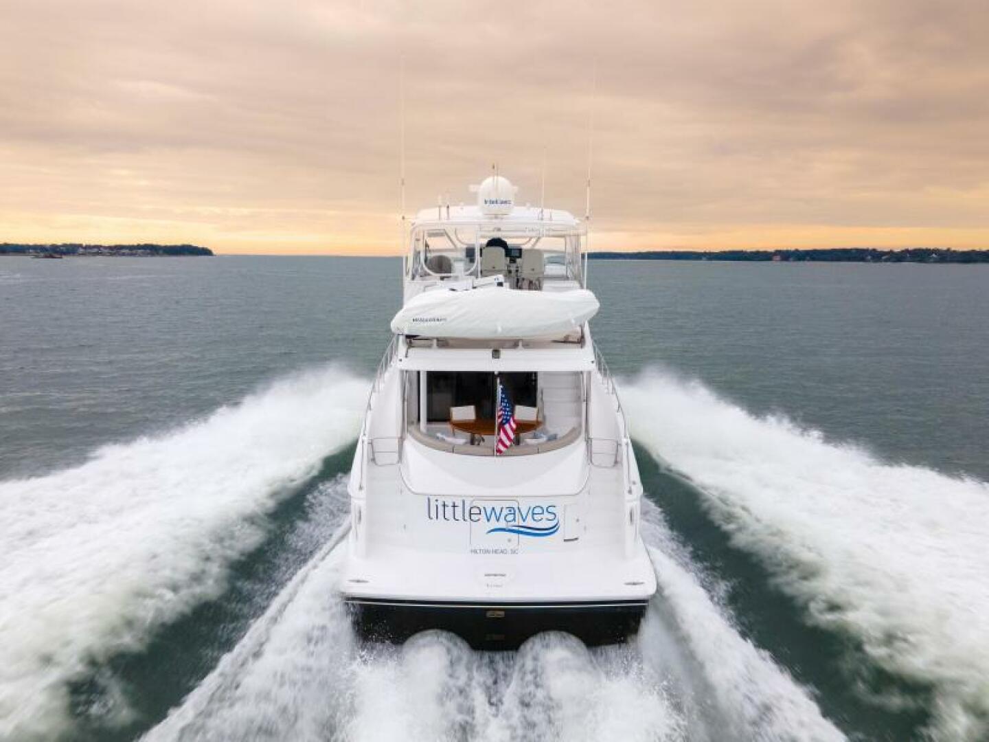 Slide: The Image of 2009 Hatteras 60 Motor Yacht Little Wave - 4623505