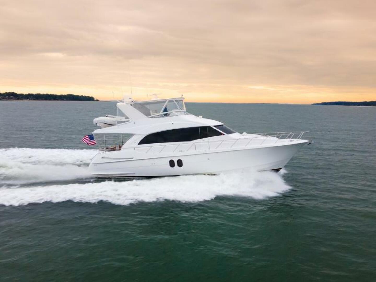 Slide: The Image of 2009 Hatteras 60 Motor Yacht Little Wave - 4623509