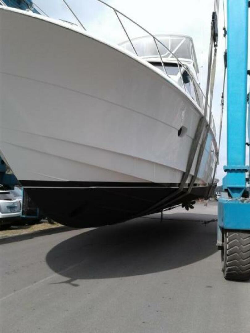 Slide: The Image of 2009 Hatteras 60 Motor Yacht Little Wave - 4623513
