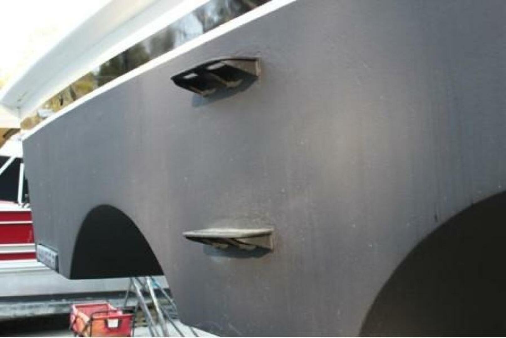 Slide: The Image of 2009 Hatteras 60 Motor Yacht Little Wave - 4623516