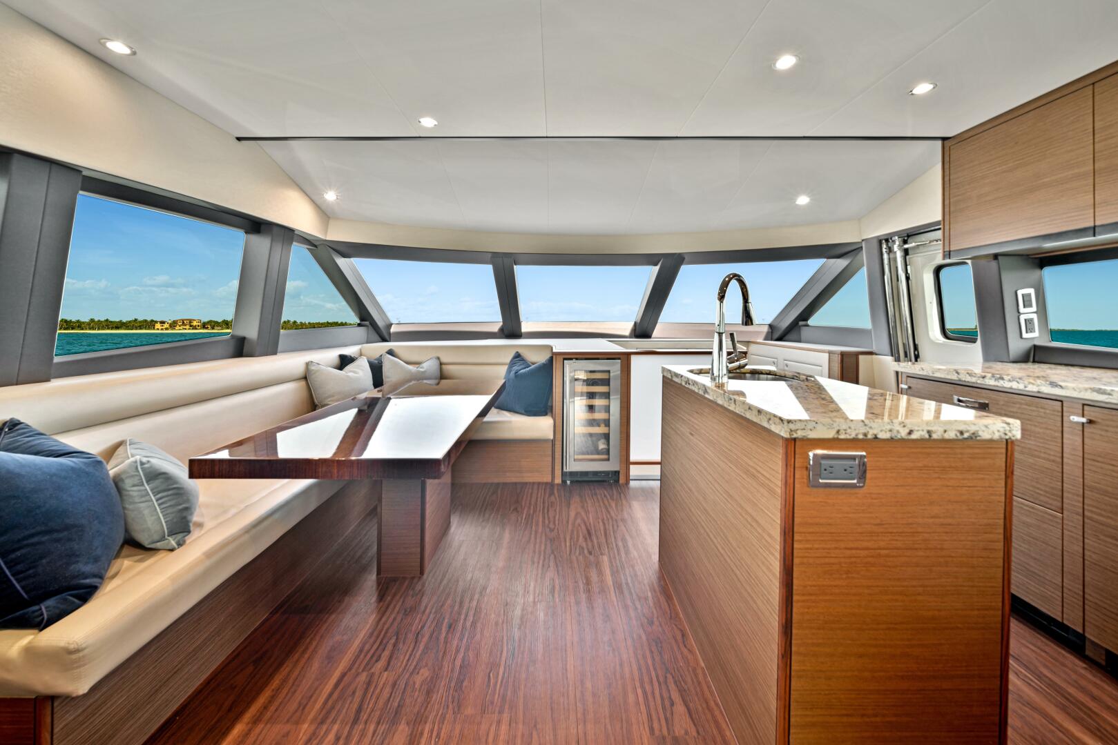 Slide: The Image of 2017 Hatteras 60 Motor Yacht 'West' - 4415671