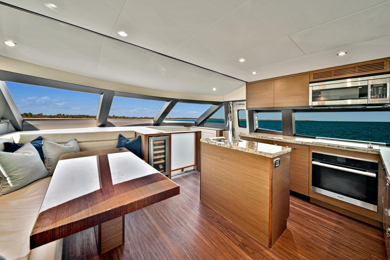 Slide: The Image of 2017 Hatteras 60 Motor Yacht 'West' - 4415682