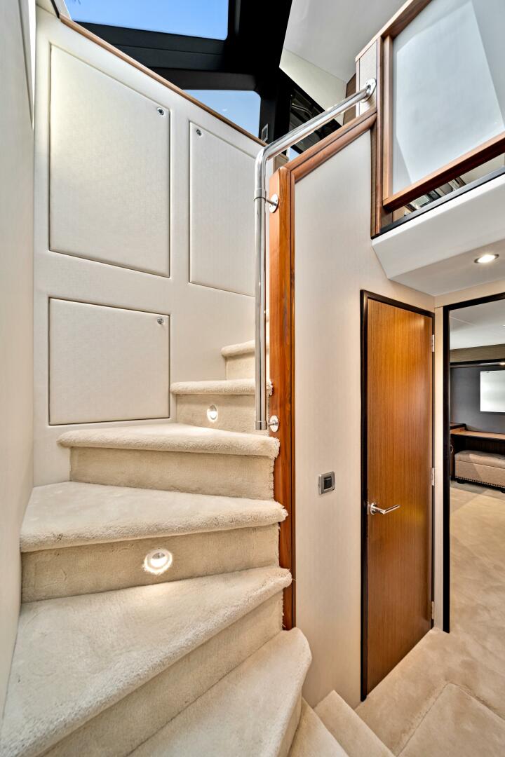 Slide: The Image of 2017 Hatteras 60 Motor Yacht 'West' - 4415708