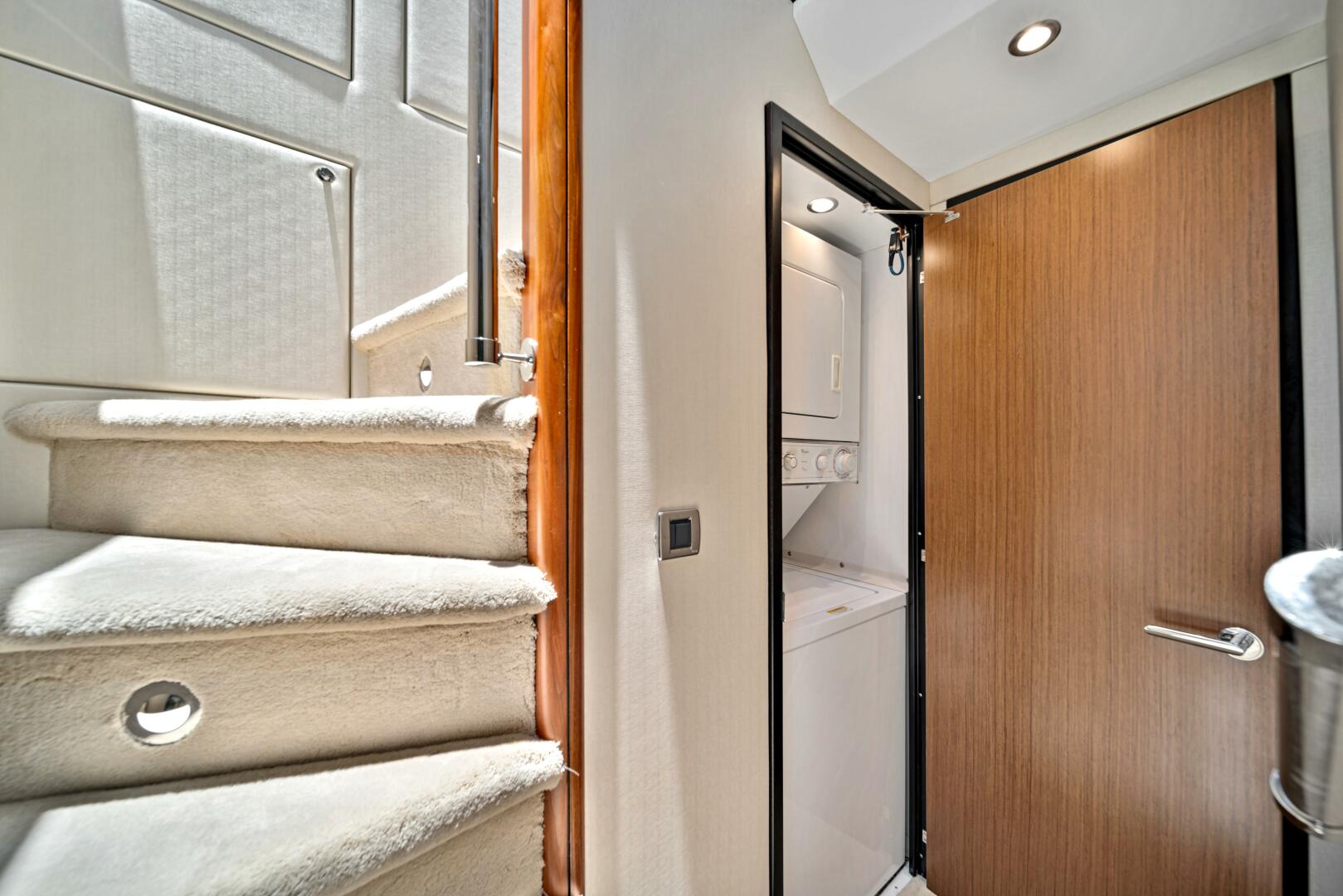 Slide: The Image of 2017 Hatteras 60 Motor Yacht 'West' - 4415722