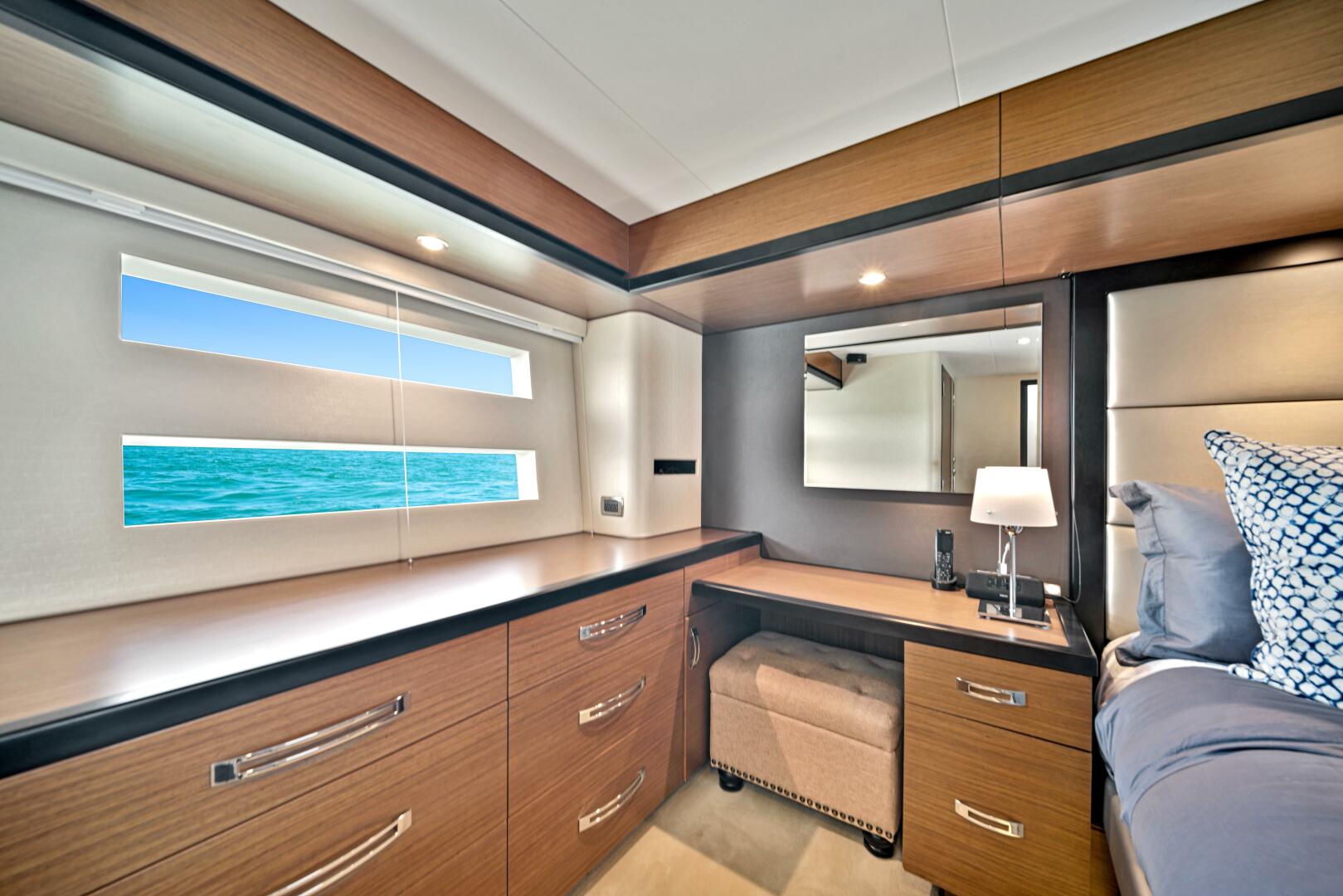 Slide: The Image of 2017 Hatteras 60 Motor Yacht 'West' - 4415737