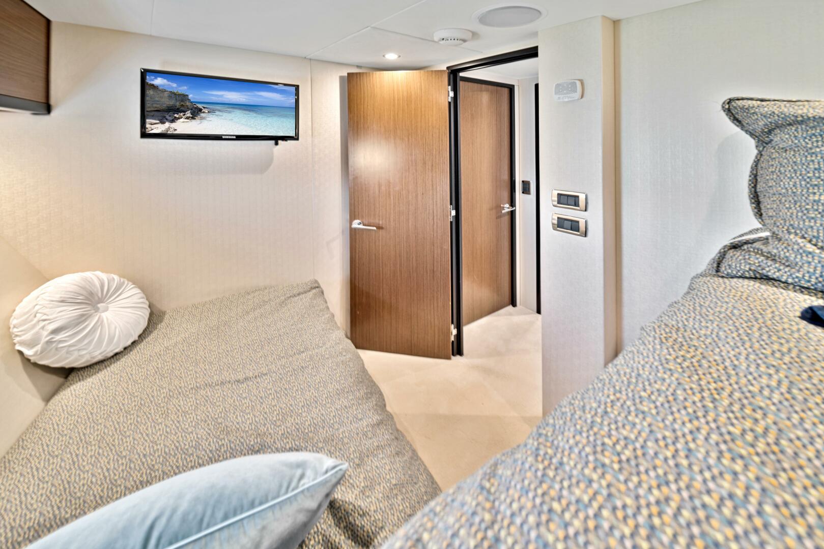 Slide: The Image of 2017 Hatteras 60 Motor Yacht 'West' - 4415738