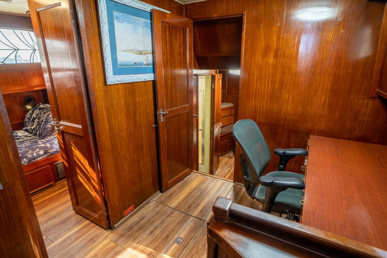 Slide: The Image of Hatteras 61 Motoryacht 1981 - 5276318