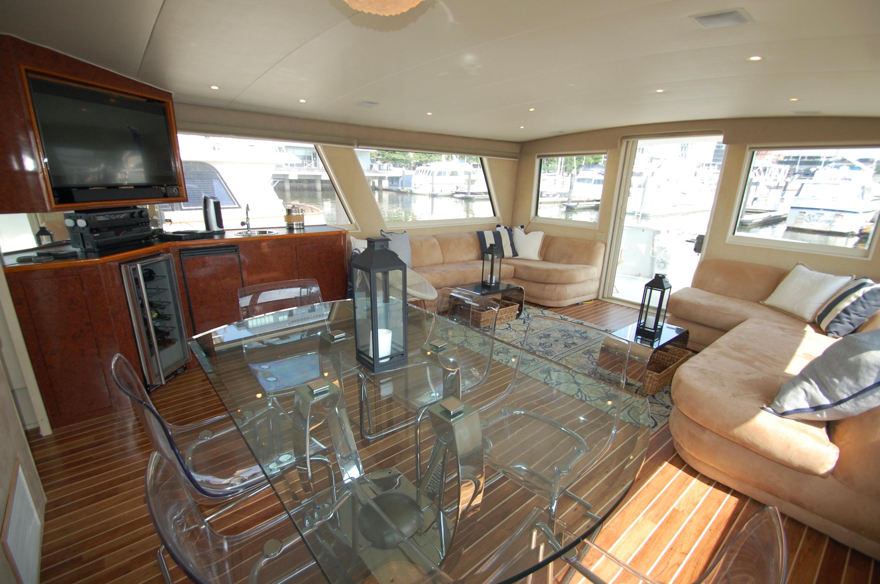 Slide: The Image of Hatteras 61' Motor Yacht 1981 - 11