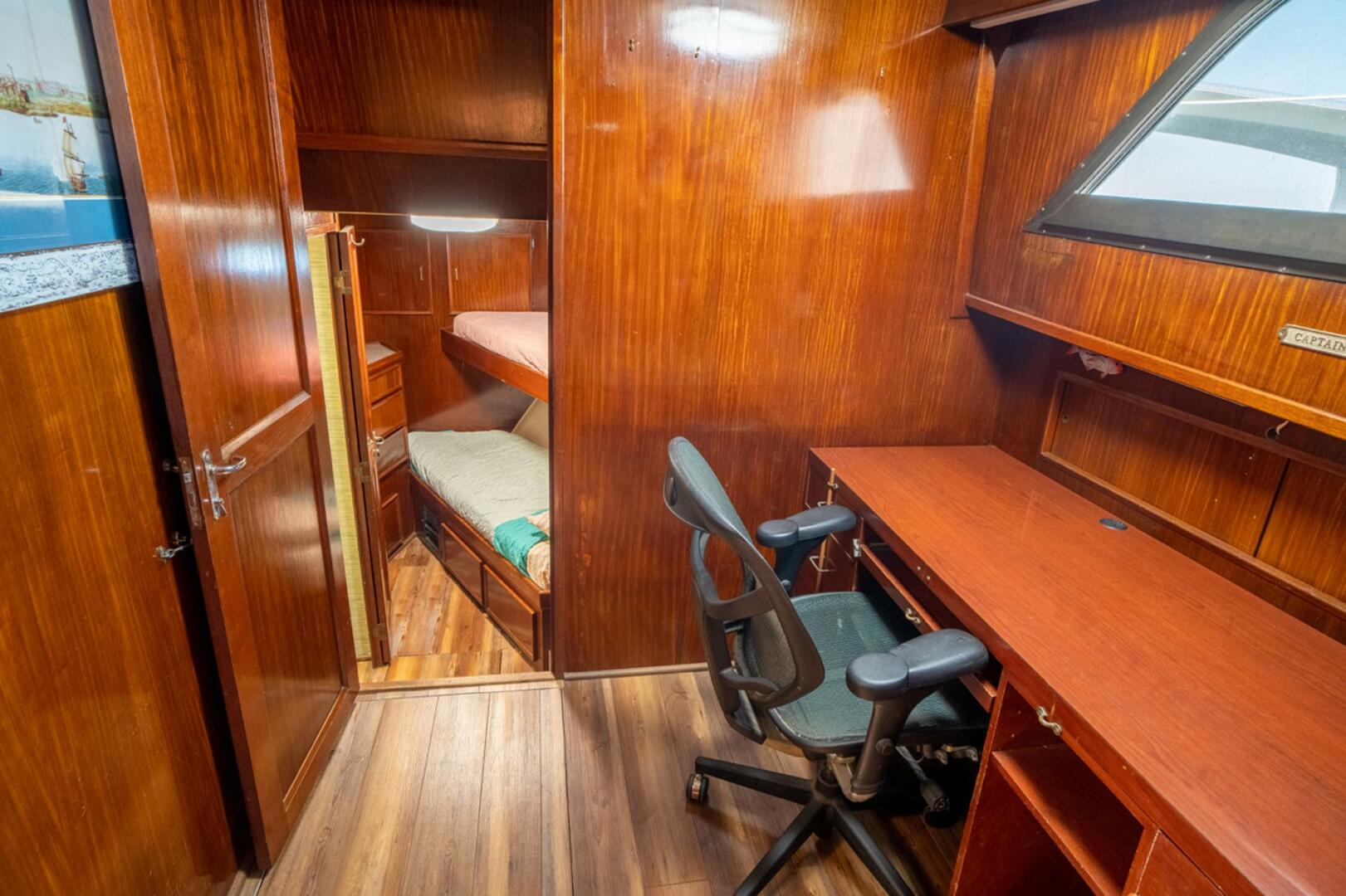 Slide: The Image of Hatteras 61 Motoryacht 1981 - 5276319
