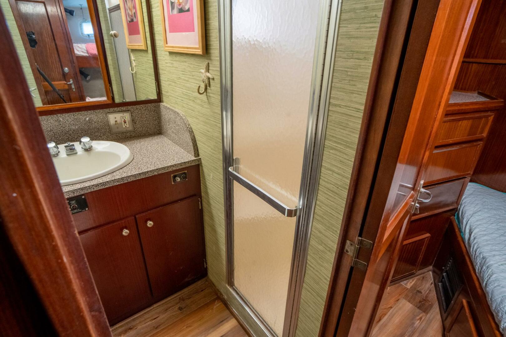 Slide: The Image of Hatteras 61 Motoryacht 1981 - 5276328