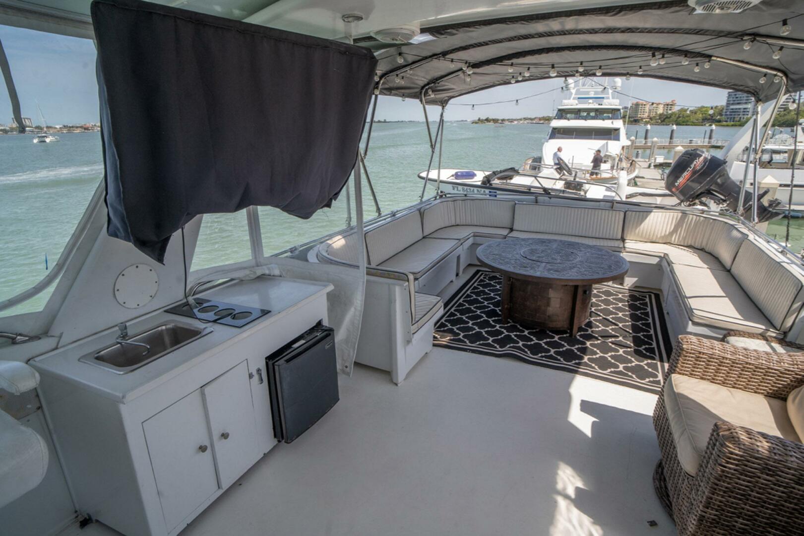 Slide: The Image of Hatteras 61 Motoryacht 1981 - 5276338