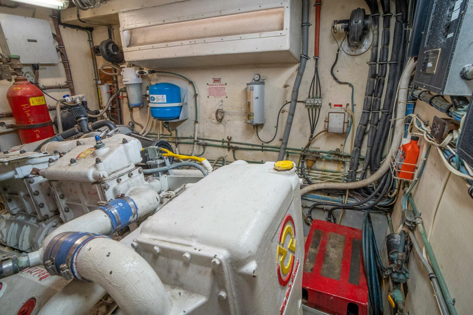 Slide: The Image of Hatteras 61 Motoryacht 1981 - 5276340