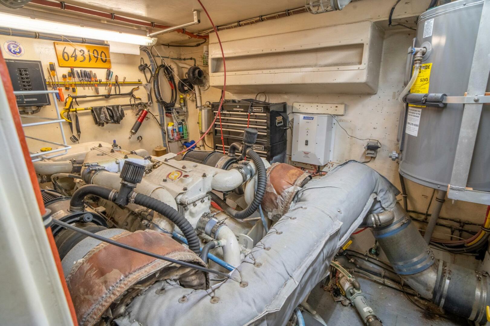 Slide: The Image of Hatteras 61 Motoryacht 1981 - 5276343