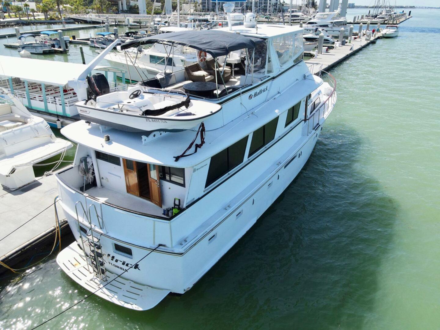 Slide: The Image of Hatteras 61 Motoryacht 1981 - 5276345