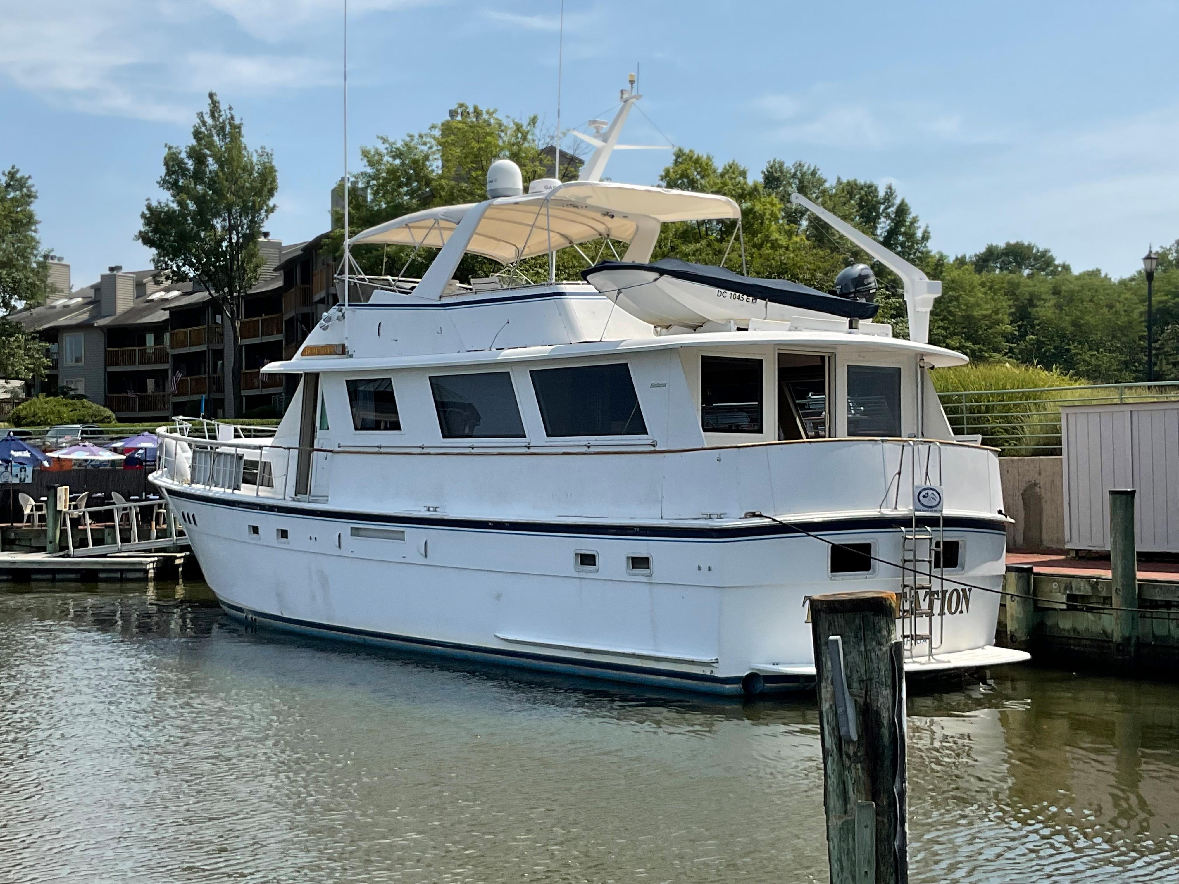 Slide: The Image of Hatteras 61' Motor Yacht 1981 - 6