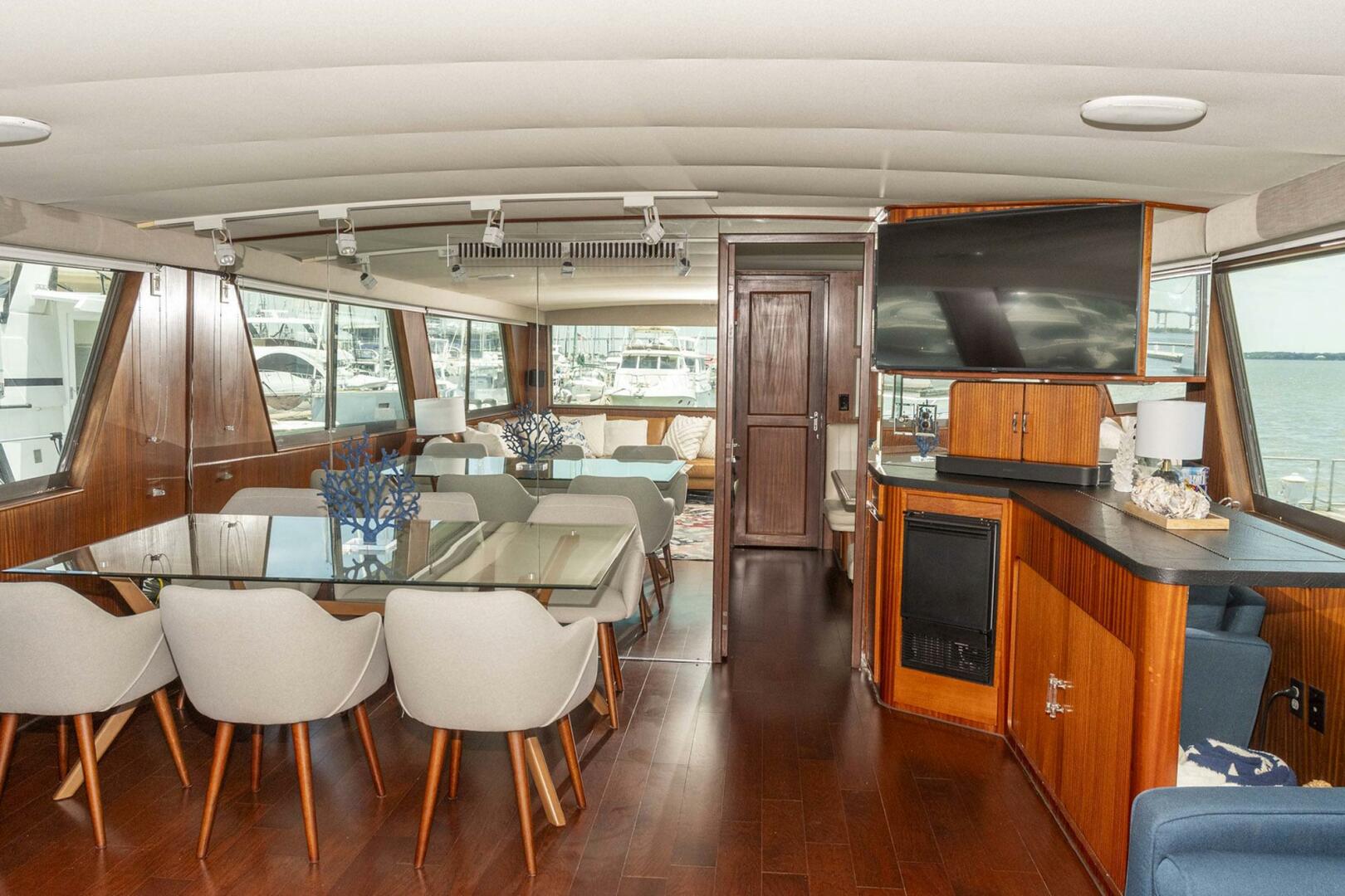 Slide: The Image of Hatteras 63 Motor Yacht 1987 - 4467619