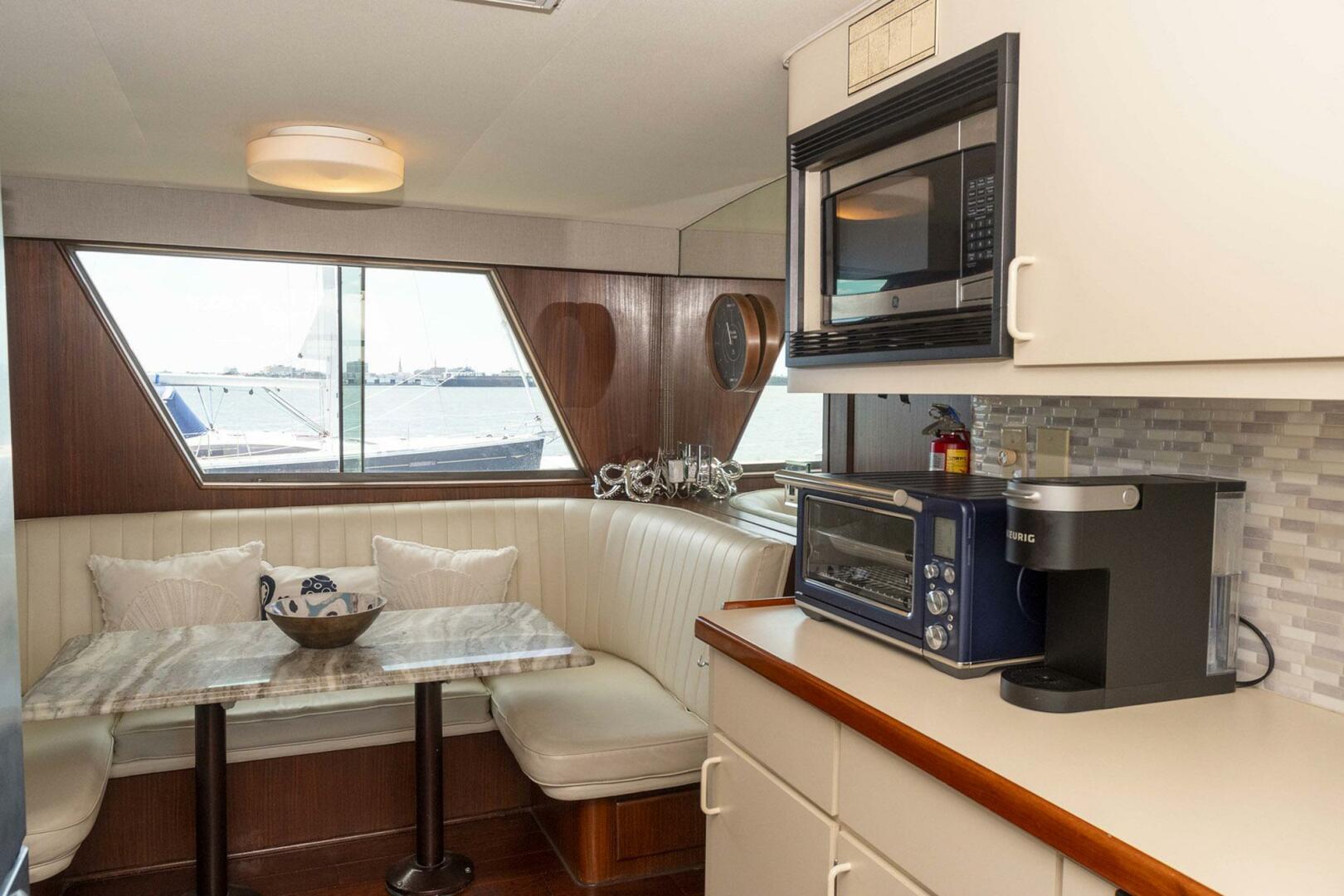 Slide: The Image of Hatteras 63 Motor Yacht 1987 - 4467631