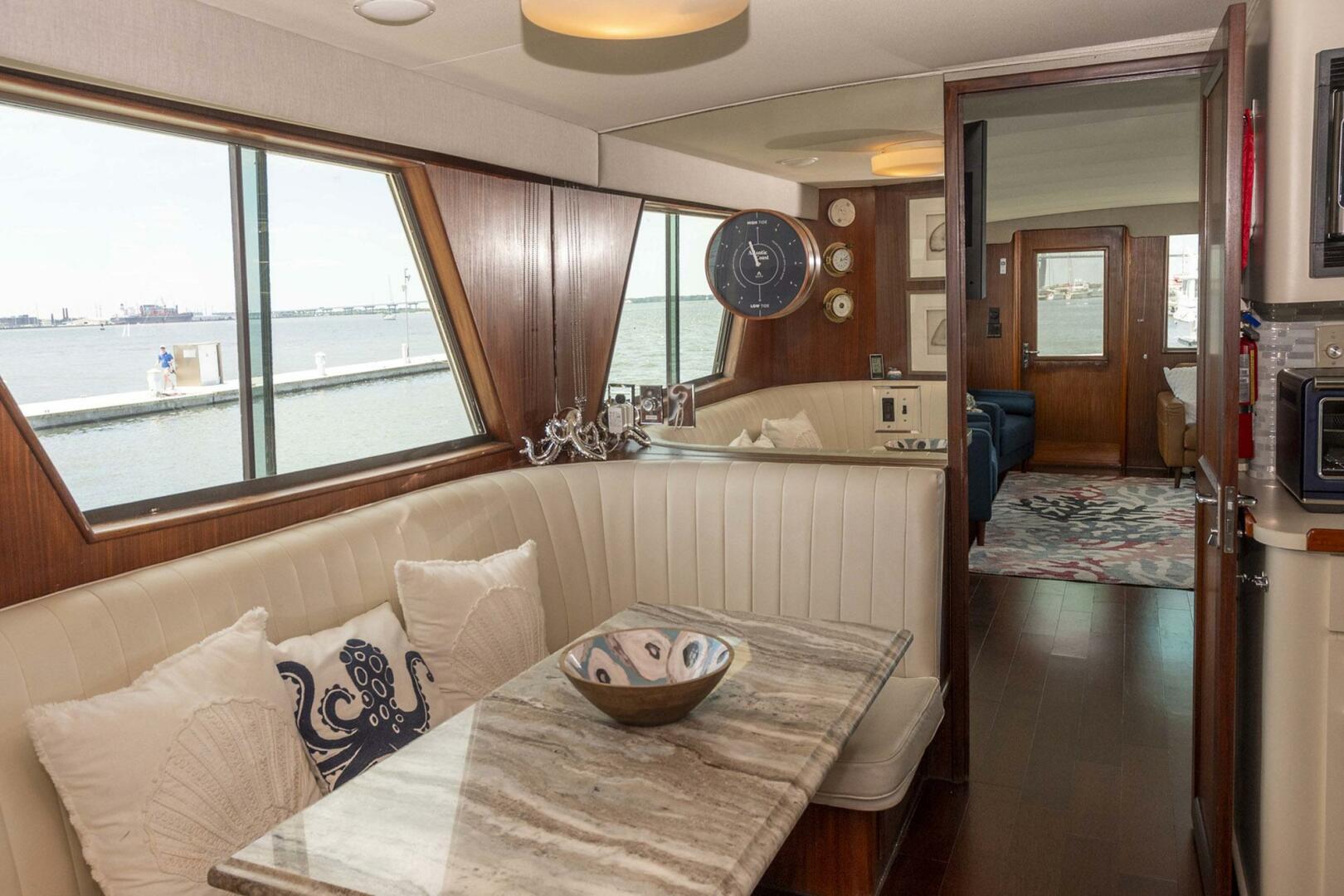 Slide: The Image of Hatteras 63 Motor Yacht 1987 - 4467632