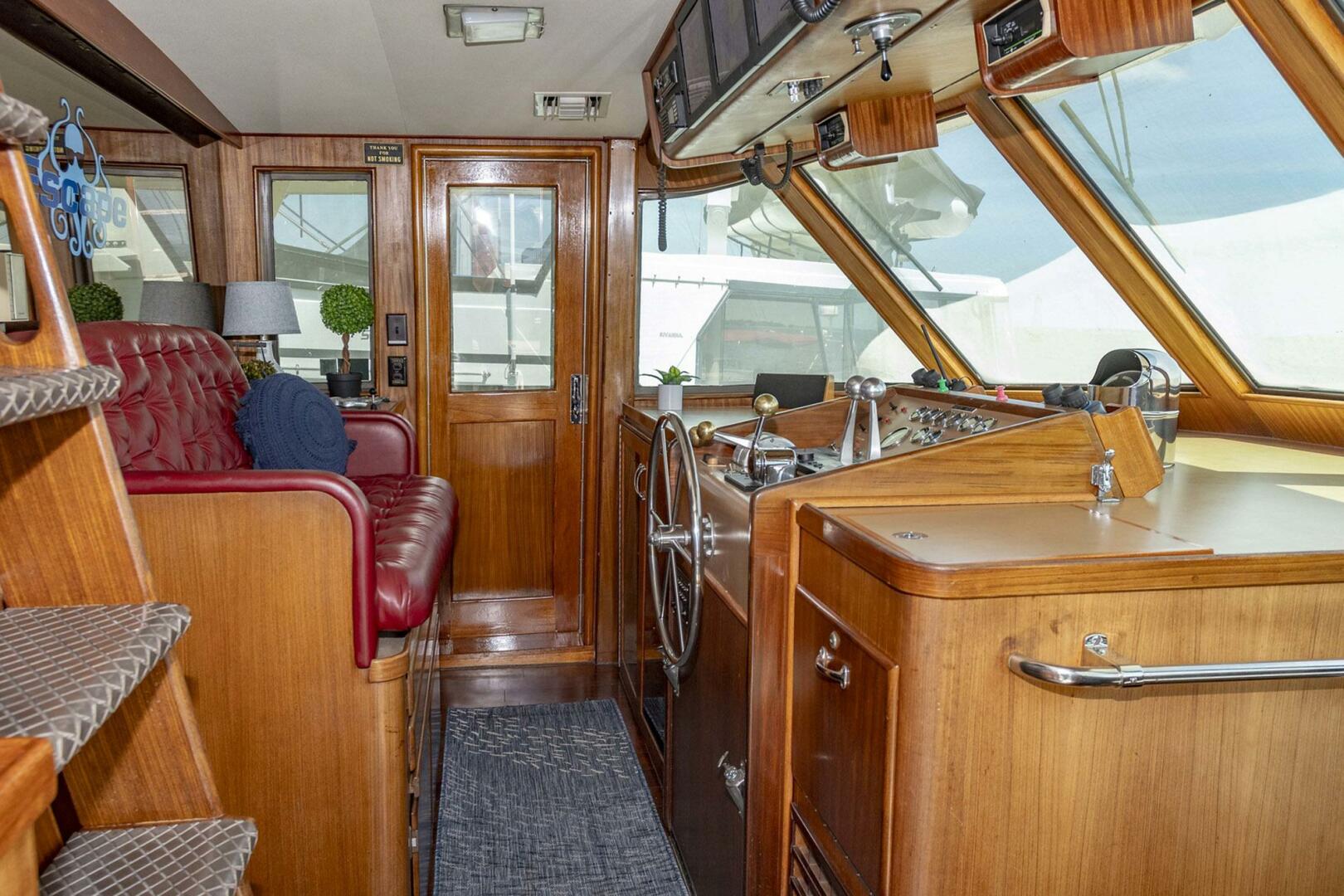 Slide: The Image of Hatteras 63 Motor Yacht 1987 - 4467635