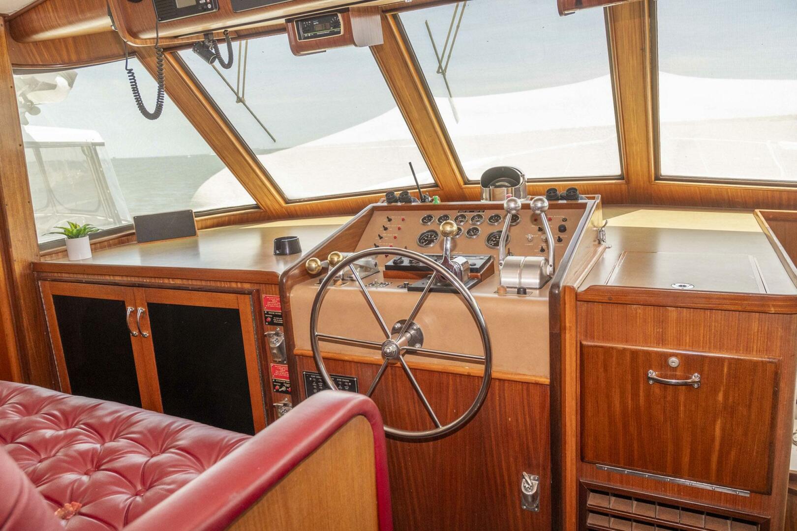 Slide: The Image of Hatteras 63 Motor Yacht 1987 - 4467637