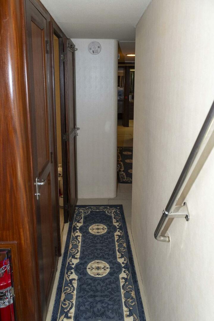 Slide: The Image of Hatteras 63 Motor Yacht 1987 - 4467657