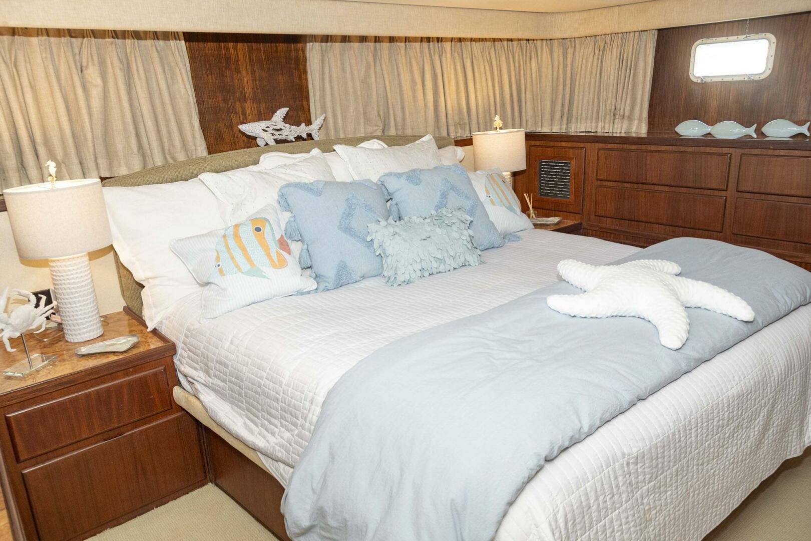 Slide: The Image of Hatteras 63 Motor Yacht 1987 - 4467665