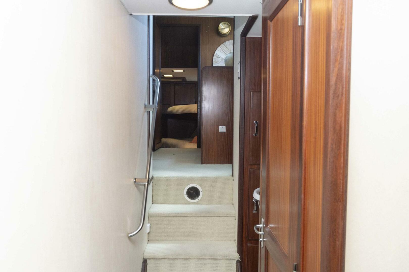 Slide: The Image of Hatteras 63 Motor Yacht 1987 - 4467679