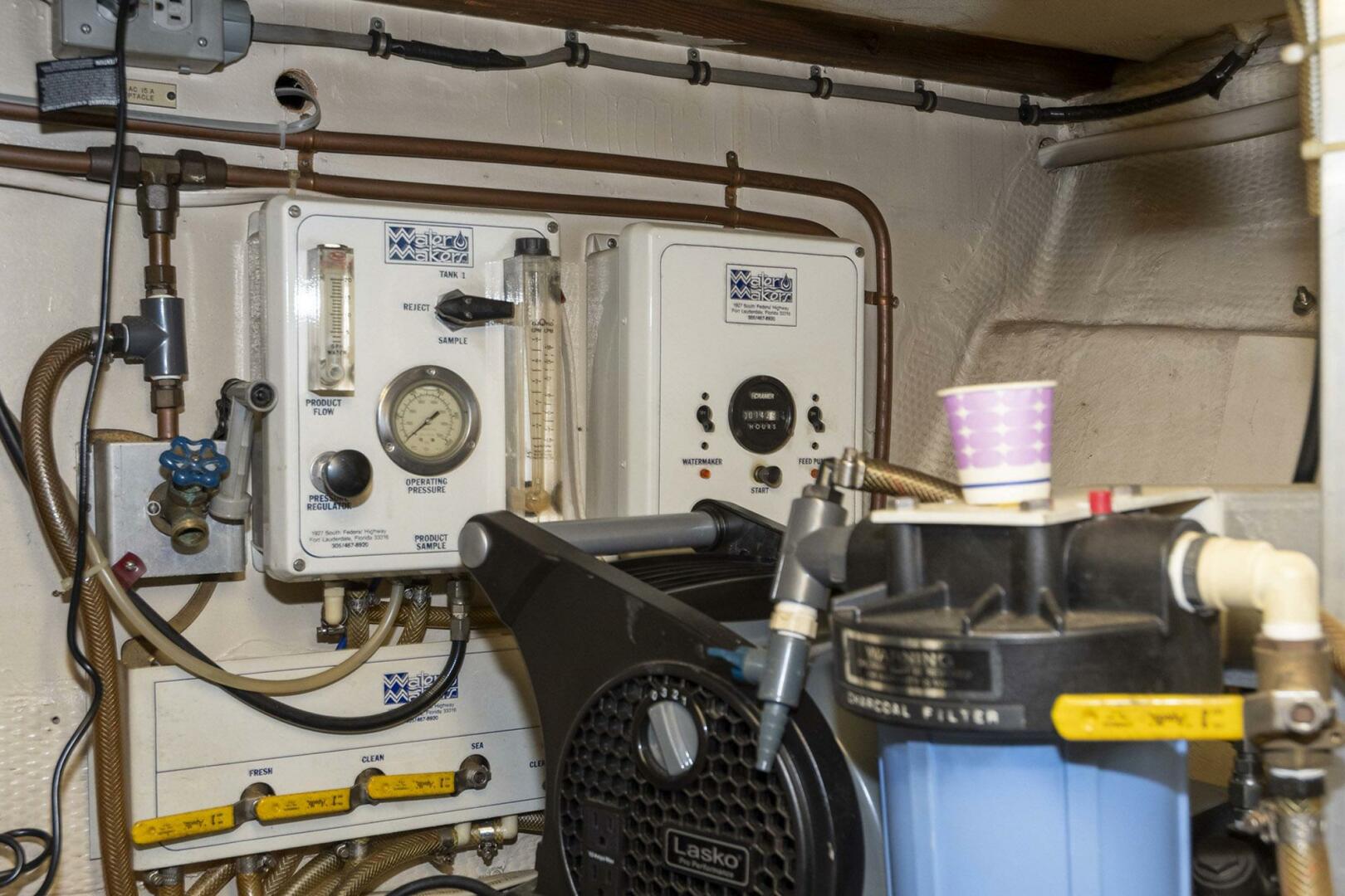 Slide: The Image of Hatteras 63 Motor Yacht 1987 - 4467702