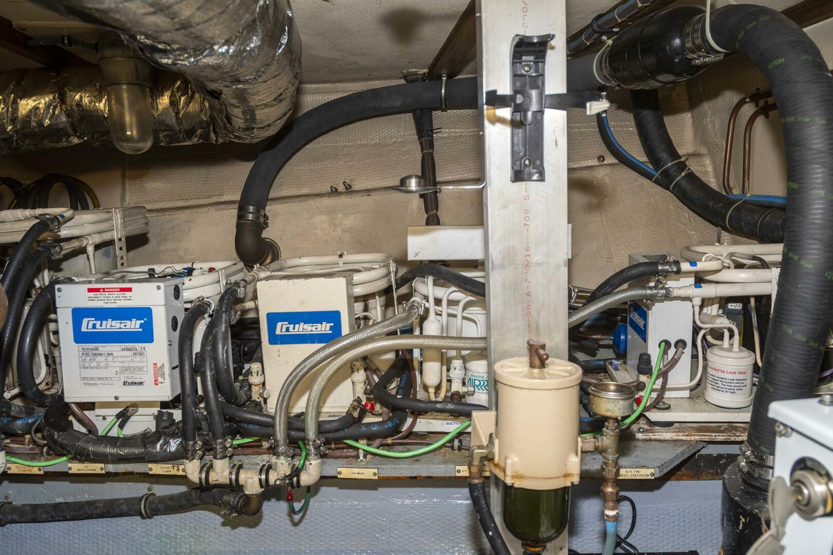 Slide: The Image of Hatteras 63 Motor Yacht 1987 - 4467704